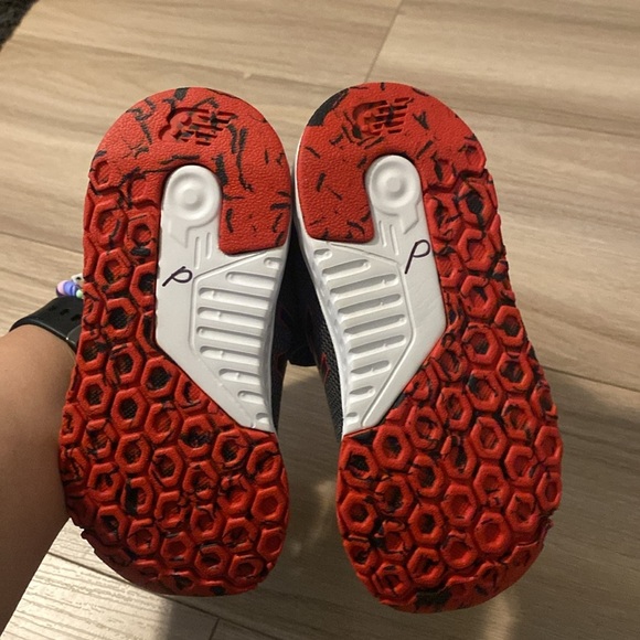 Size 10 US NEW BALANCE - Picture 3 of 5